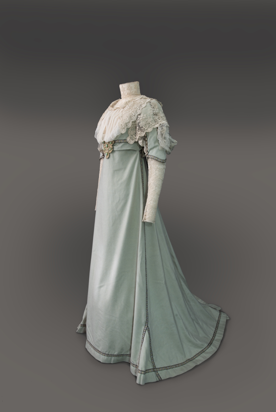 Out Shopping: The Dresses of Marion and Maud Sambourne 1880-1910