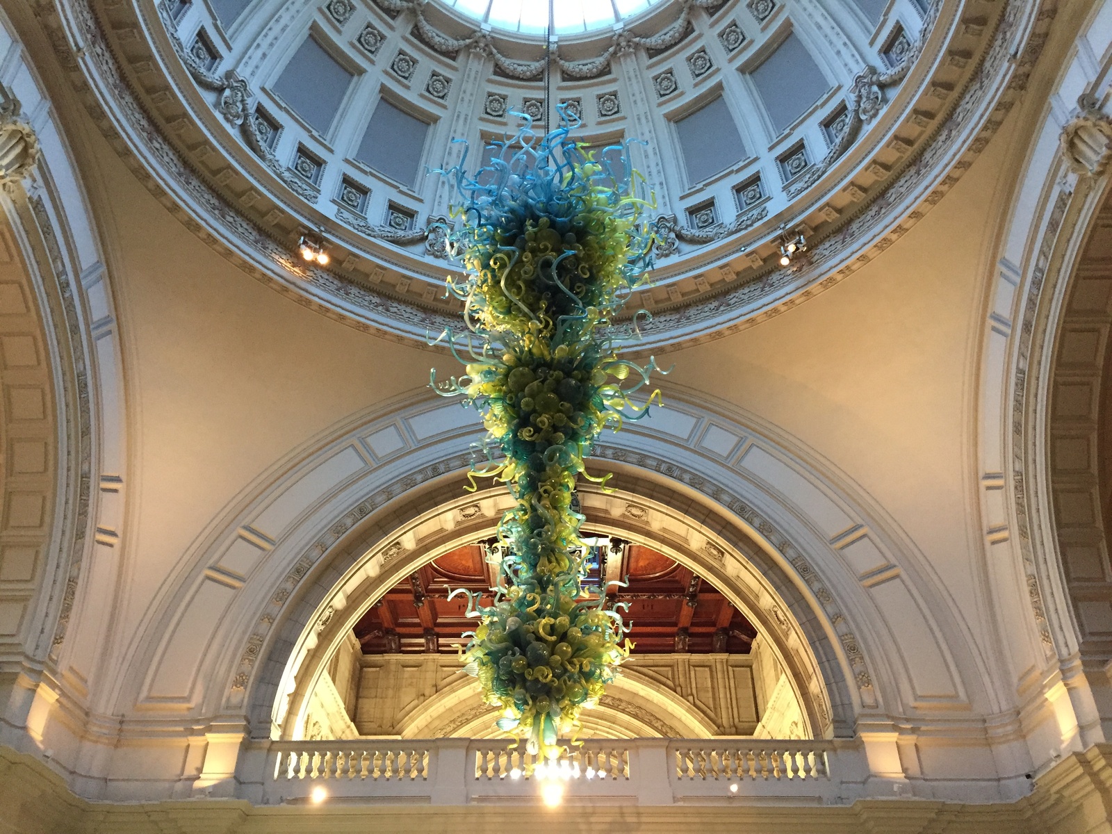 The Rotunda Chandelier at the V&A